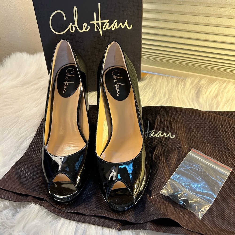 Cole Haan Carla Peep Toe Patent Leather pump